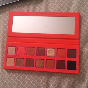 Kylie cosmetics summer 2018 palette